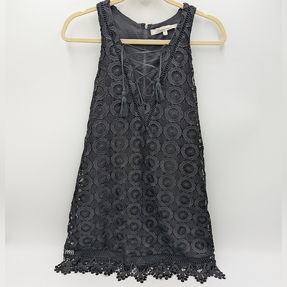 Lovers + Friends Dresses & Skirts - Lovers + Friends Escape Mini Dress Boho Crochet Knit Medium Sleeveless Black